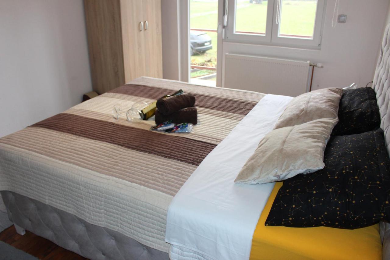 Apartmani Ramonda Teslić 外观 照片