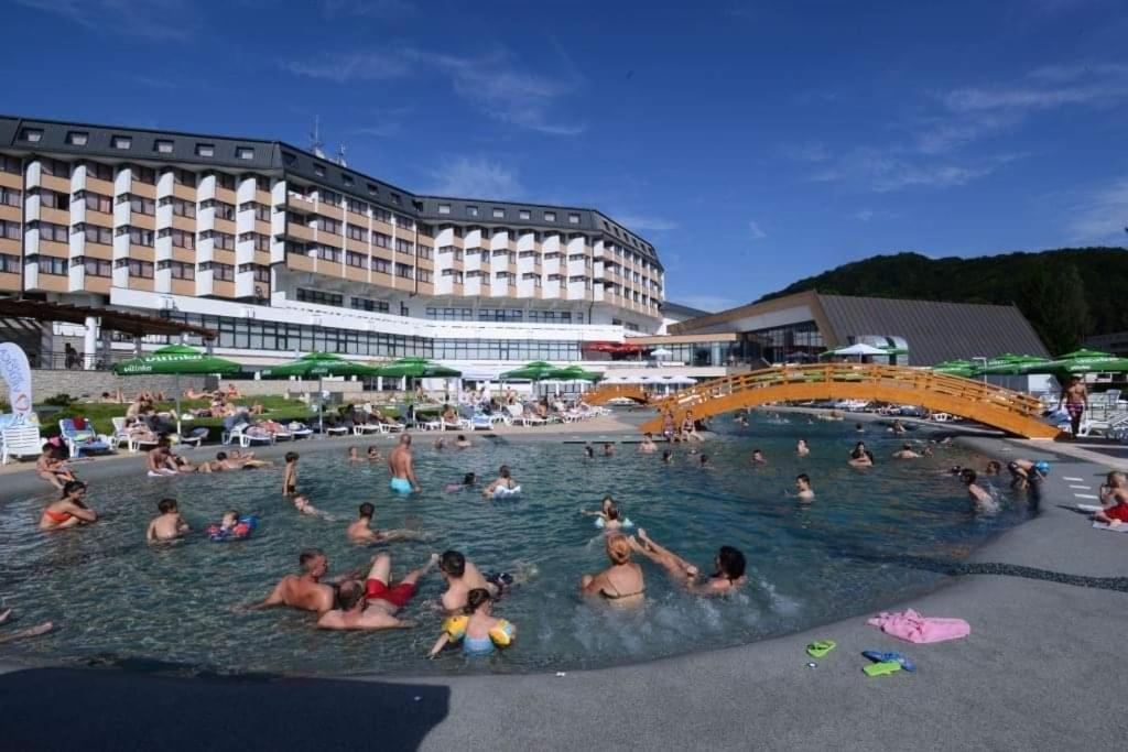 Apartmani Ramonda Teslić 外观 照片